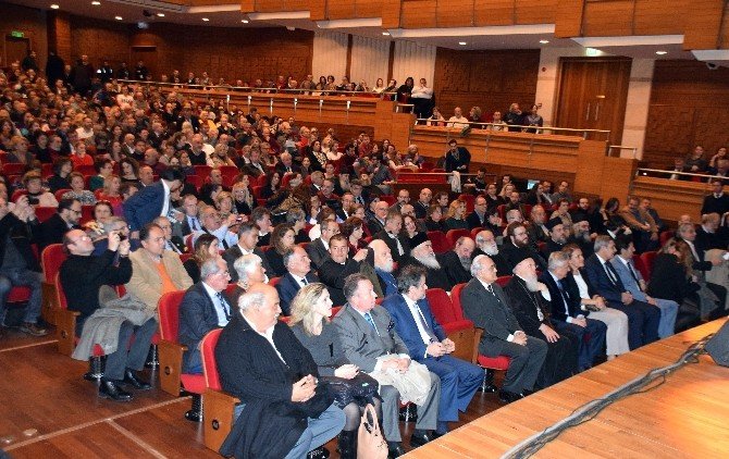 İzmir’de Haris Alexiou Rüzgarı