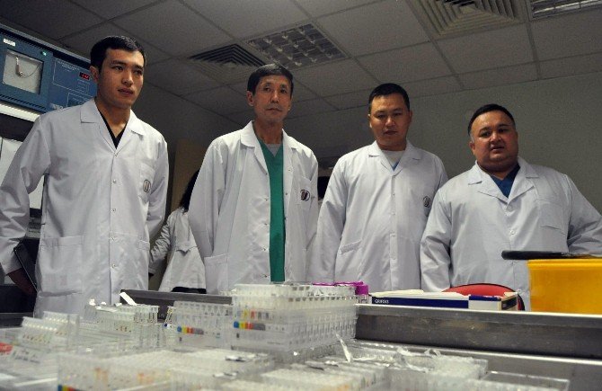 Türk Hekimleri Bilgileriyle Kırgızları Kendilerine Hayran Bıraktı