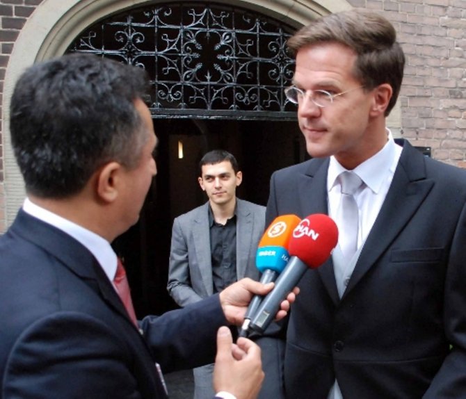 AB Dönem Başkanı Mark Rutte, Başbakan Davutoğlu'nu kabul edecek