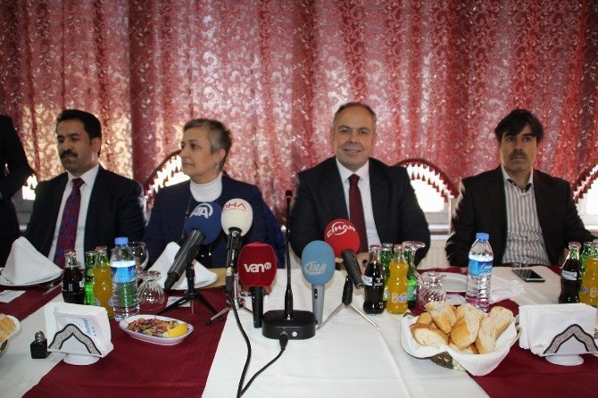 AK Parti Milletvekillerinin Hakkari Ziyareti