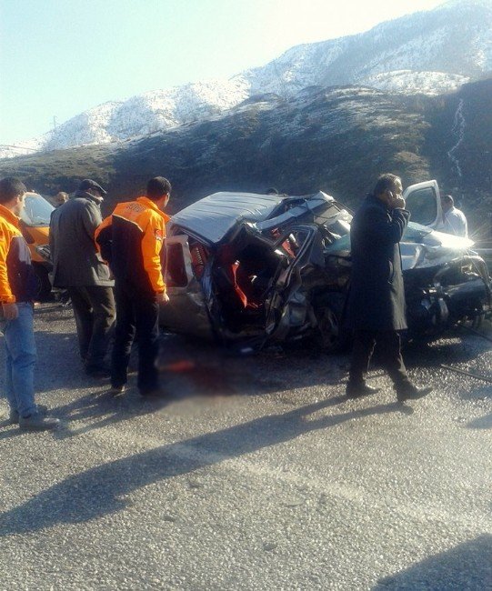 Bitlis’te Trafik Kazası: 2 Ölü, 1 Yaralı