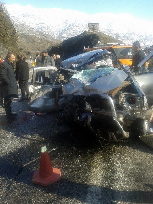 Bitlis’te Trafik Kazası: 2 Ölü, 1 Yaralı