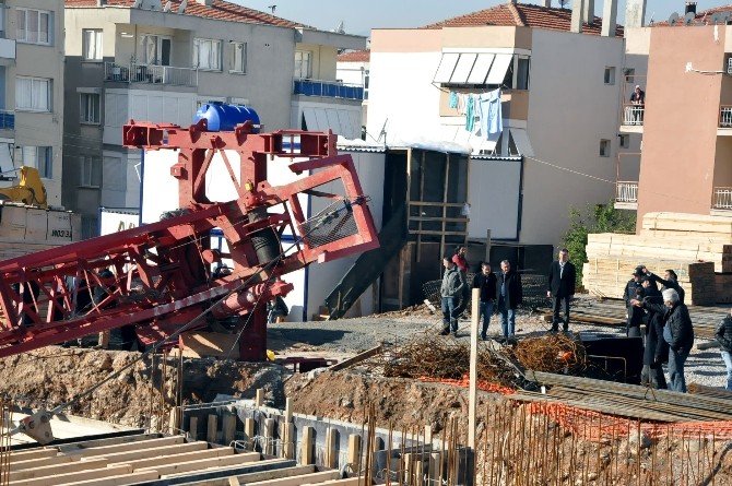 İzmir’de Vinç Faciası: 1 Ölü