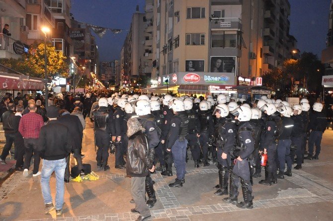 İzmir’de Düzenlenen Eyleme Polisten Müdahale