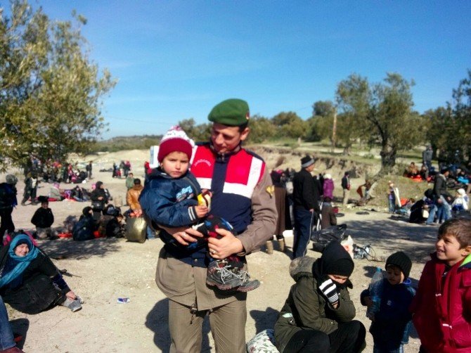 Jandarma Ölüm Yolculuğuna Çıkarılacak 971 Sığınmacıyı Kurtardı