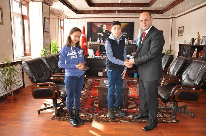 Kaküv’ün TEOG Şampiyonlarından Rektör Özcan’a Ziyaret