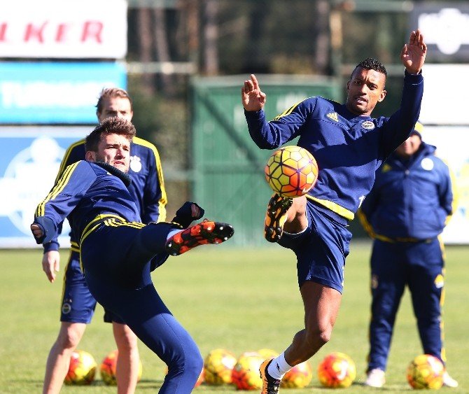 Fenerbahçe, Kasımpaşa Maçı Hazırlıklarını Sürdürdü