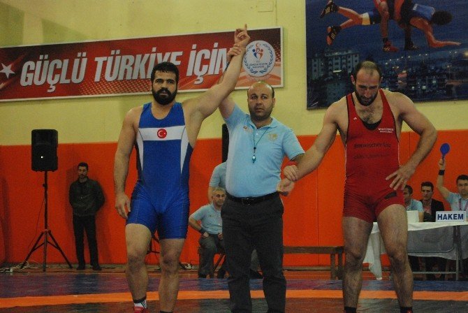 Türkiye, Uluslararası Güreş Turnuvasında 1. Oldu