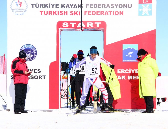 Erciyes'te kayaklı koşu elemeleri yapıldı