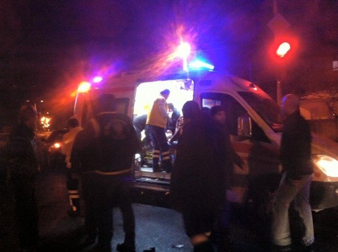D-100 Karayolu’nda Zincirleme Trafik Kazası: 4 Yaralı