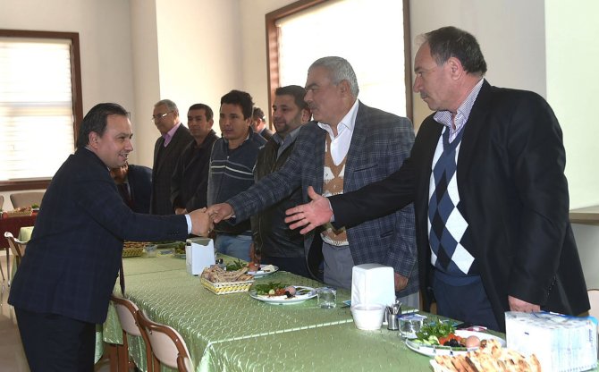 Başkan Uludağ, her hafta mahalleli ile kahvaltı yapıyor