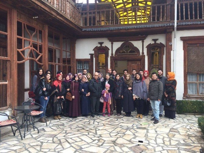 Öğrenciler Tavşanlı’nın Tarihi Mekanlarını Gezdi