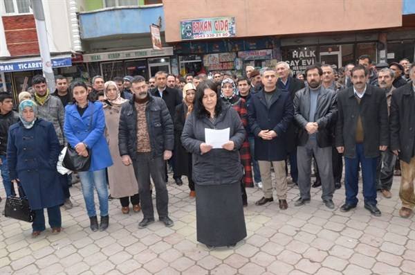 Sokağa çıkma yasakları Iğdır'da protesto edildi