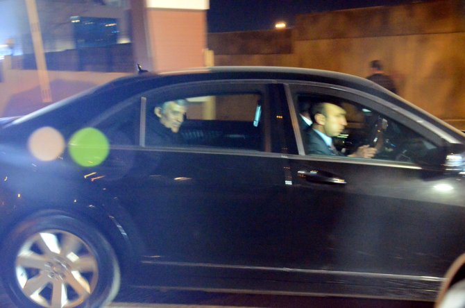 Abdullah Gül, Arınç’ın evinden ayrıldı