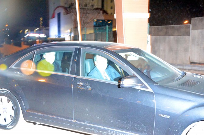 Abdullah Gül, Arınç’ın evinden ayrıldı