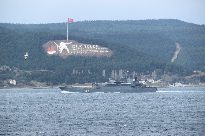 İki Rus Savaş Gemisi Çanakkale Boğazı’ndan Geçti