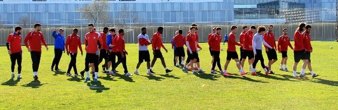 Zeren: "Mağlubiyetler Samsunspor’un Başını Yere Eğmez"