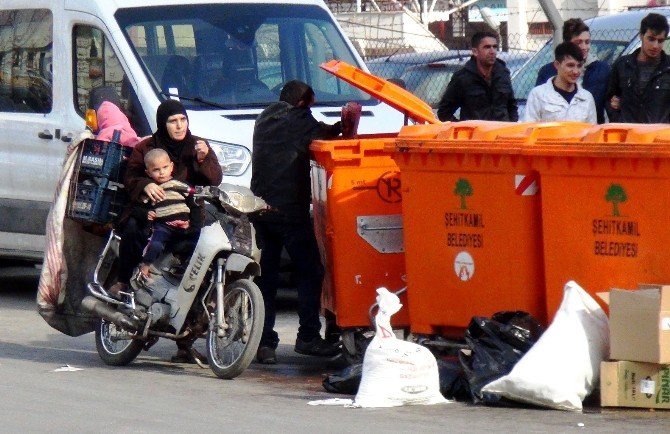 Suriyeli Ailenin Motosiklet Üzerindeki Tehlikeli Yolculuğu