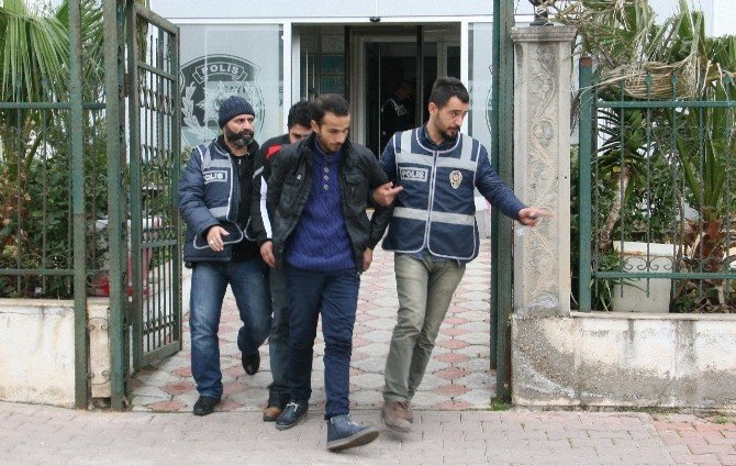 Antalya’da Cinayet Zanlısı 4 Şüpheli Yakalandı
