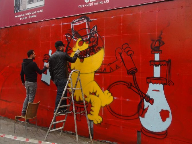 İstiklal'de 'Kötü Kedi Şerafettin' ilgisi