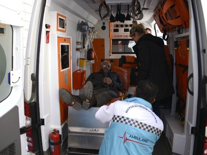 Fenalaşan Yolcu Belediye Otobüsüyle Hastaneye Götürüldü