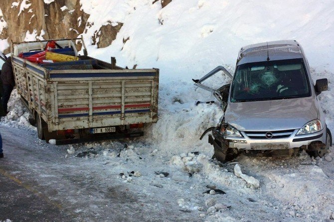 Zigana Dağı’nda Kaza: 1 Ölü, 2 Yaralı