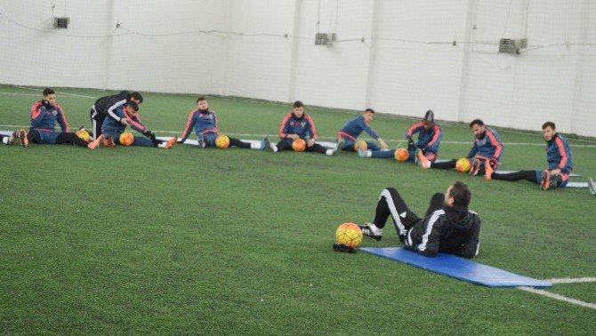 Tolunay Kafkas: "Kayserispor Çok İyi Futbol Oynayan Bir Takım Olarak Sahada Olacak"