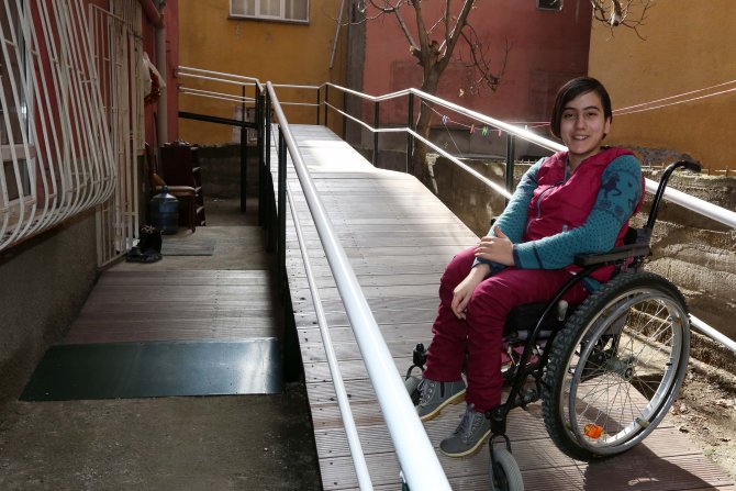 Bedensel engelli Sinem için engelli rampası
