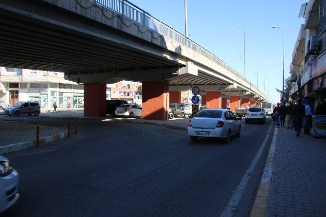 Büyükşehir Belediyesi’nden Trafik Yoğunluğunu Azaltan Düzenlemeler