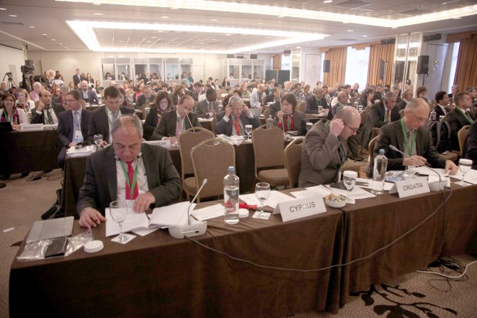 Çevre Bakanı Sarı, Atina'da COP 19 bakanlar oturumuna katıldı
