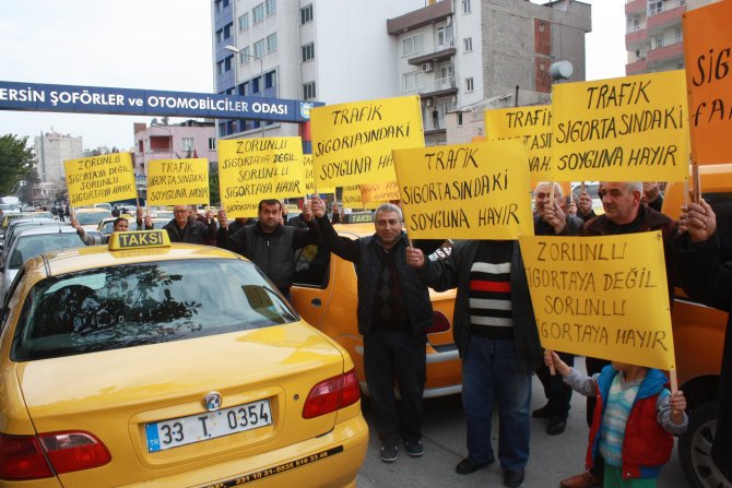 Mersinli taksicilerden trafik sigortası protestosu