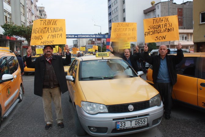 Mersinli taksicilerden trafik sigortası protestosu