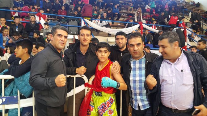 Tatvanlı muaythai sporcularından Türkiye Şampiyonası'nda büyük başarı