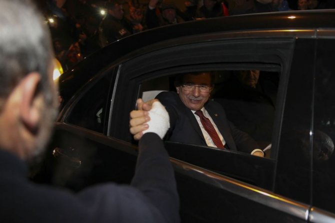 Başbakan Davutoğlu, Ahıska Türklerini ziyaret etti