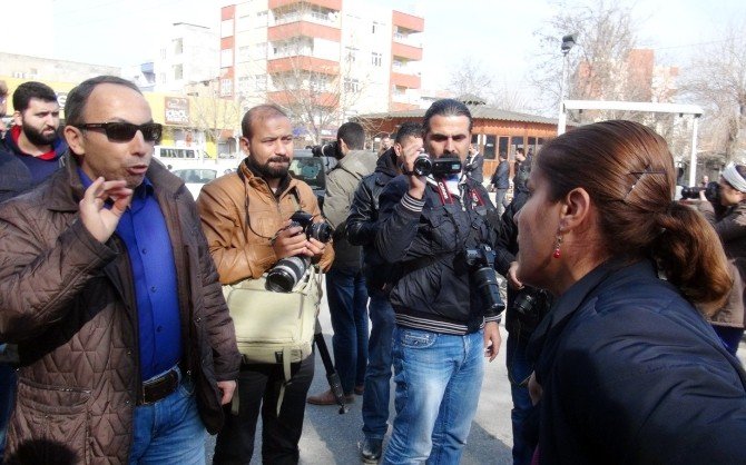 Emniyet Amirinden HDP’li Vekile: “Yolu Kapatmak Bir Vekile Yakışmıyor”