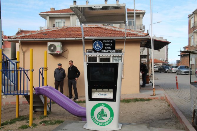 Edirne’de tahrip edilen engelli şarj istasyonu tamir edildi