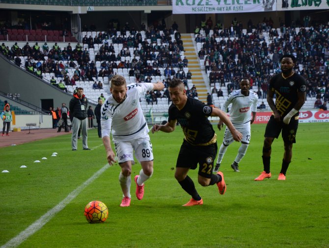 Torku Konyaspor: 0 Osmanlıspor: 0 (ilk yarı fotoğraflar)