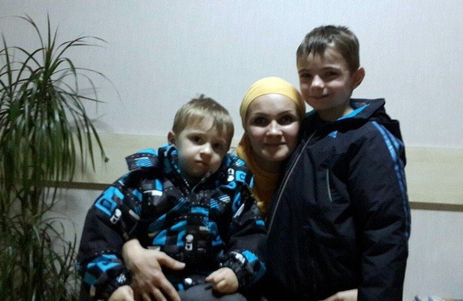 Rus Anne, Suriyeli Kocasının Kaçırdığı Çocuklarına Mersin’de Kavuştu