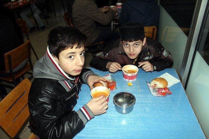 Erzincan’da Gençler Sabah Namazında Buluşuyor