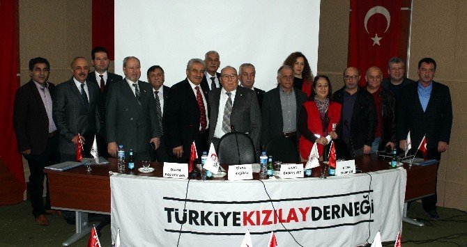 Salihli Kızılay’da Türkoğlu Güven Tazeledi