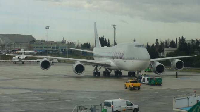 THY uçağı, Katar Emiri'nin uçağına sürttü