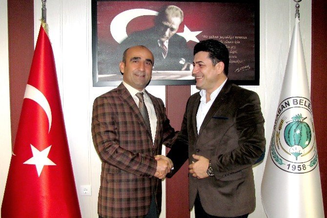 Ünlü SES Sanatçısı Murat Çelik’ten, Başkan Mehmet Özdemir’e Teşekkür Ziyareti