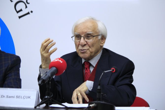 Sami Selçuk: Parti başkanları, diktatörlüğü parti içinde öğreniyor