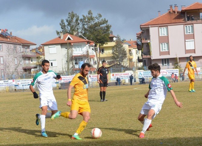 Korkutelispor, Play-off’un İlk Maçında Kınıkspor’a 3-0 Yenildi