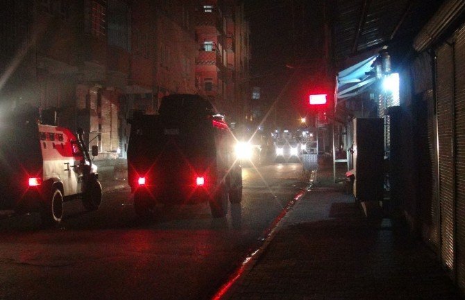 Batman’da Zırhlı Polis Aracına SES Bombalı Saldırı