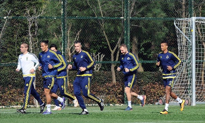 Fenerbahçe, Lokomotiv Moskova Maçı Hazırlıklarını Sürdürdü