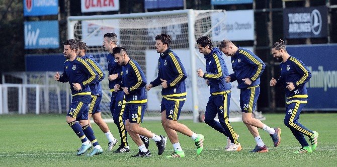 Fenerbahçe, Lokomotiv Moskova Maçı Hazırlıklarını Sürdürdü