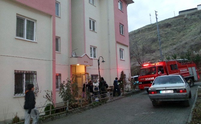 Tosya’da Bir Evde Çıkan Yangın Korkuttu