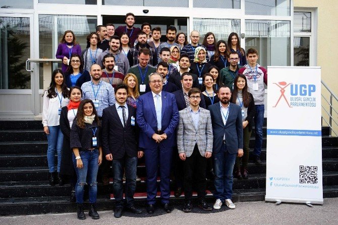 Nevşehir Belediye Başkanı Ünver, Gençlerle Buluştu