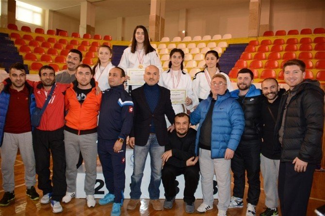Anadolu Yıldızlar Ligi Judo Yarı Final Müsabakaları Sona Erdi